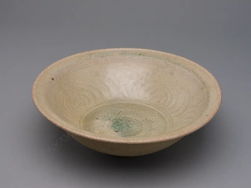 A Sawankhalok stoneware bowl, Image 1++
